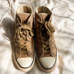 Distressed Brown Hi Top Converse